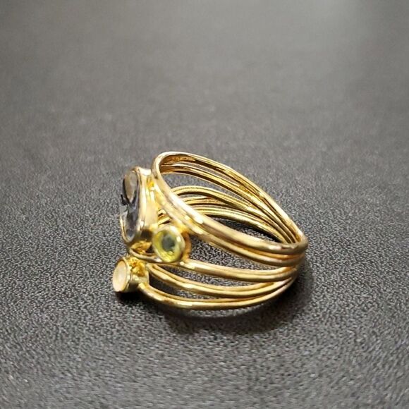 Gold tone layered looking ring - Picture 7 of 9